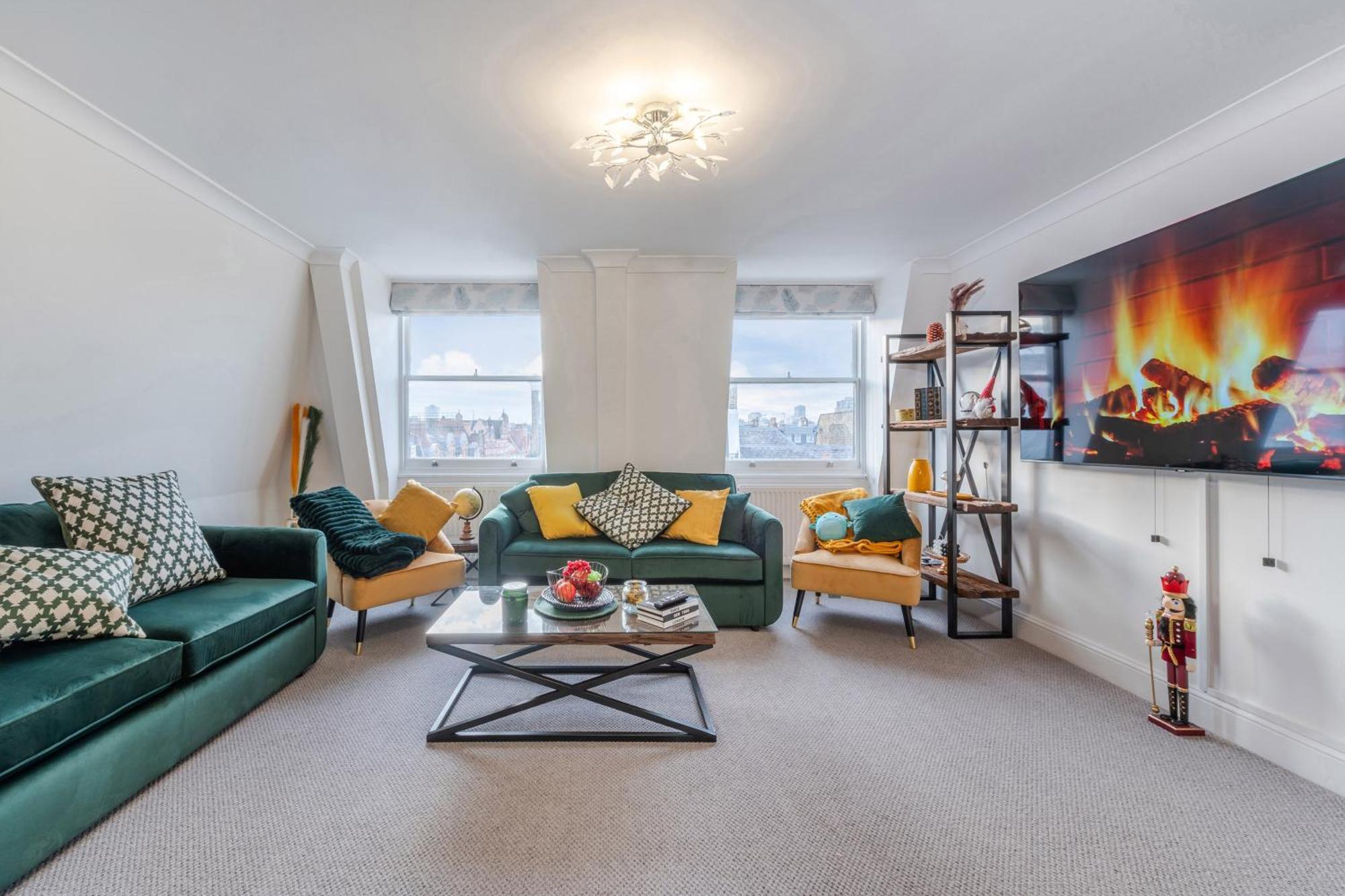 Chic 3 Bedroom 2 Bathroom Luxury Living 7hs * London